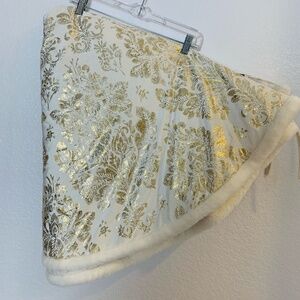 Christian Lacroix Christmas Tree Skirt White Gold Foil Damask Glam Holiday
